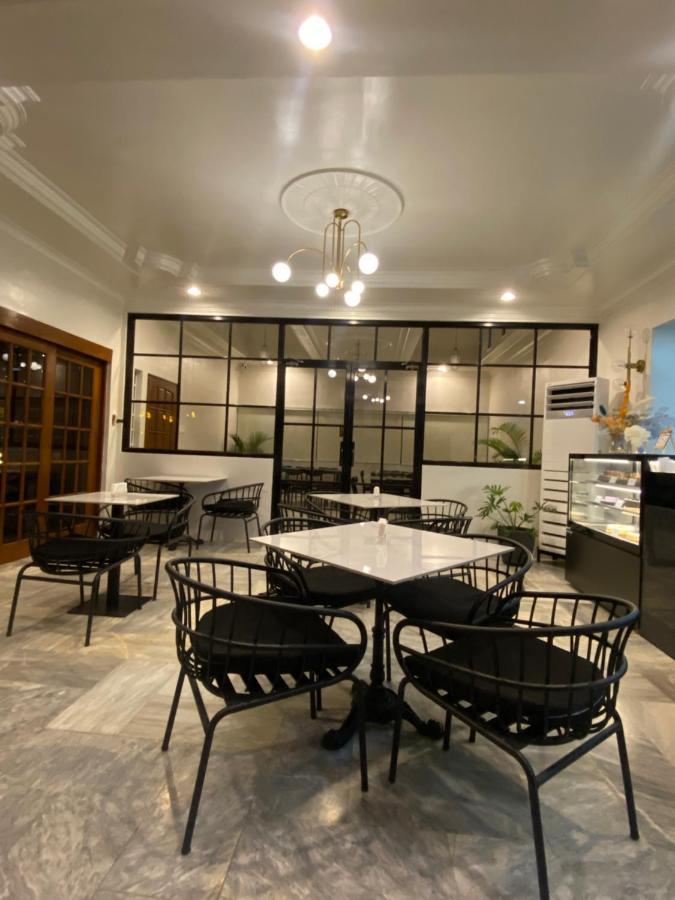 Honey Suite Room Inside Bee Cafe Cebu At Ayala Area Kültér fotó